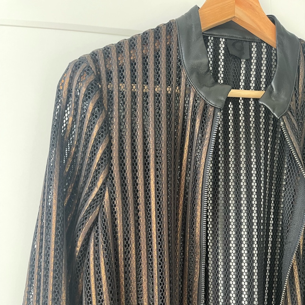 Jacket - Picture 4 of 4